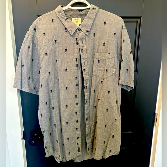 🔥2/$30🔥Vans Men’s XL Hawaiian short sleeve button down shirt gray - Picture 1 of 2